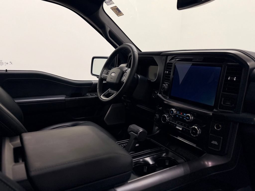Used 2025 Ford F150 Lariat w/ Equipment Group 502A High AWD/4WD image 16