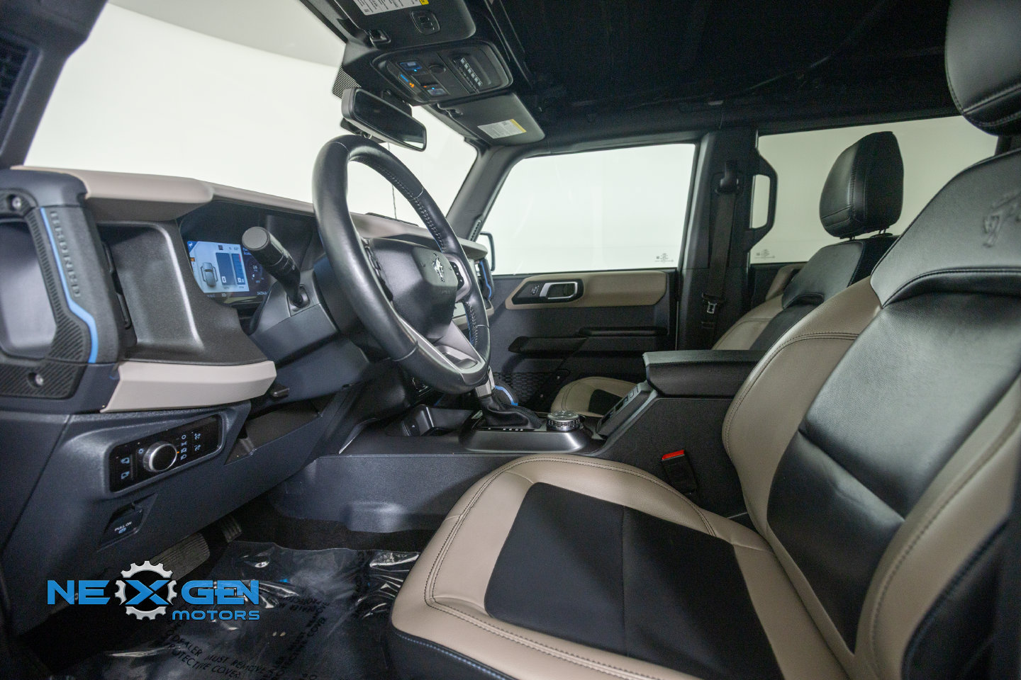 Used 2024 Ford Bronco Wildtrak AWD/4WD image 13