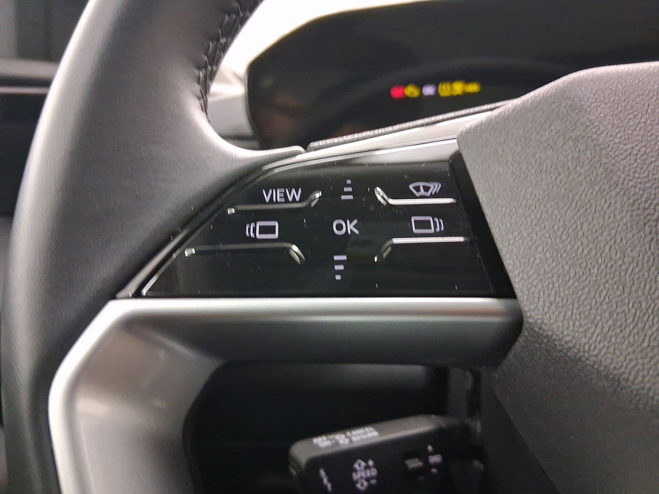 Used 2025 Audi Q5 Premium Plus w/ Premium Plus image 15