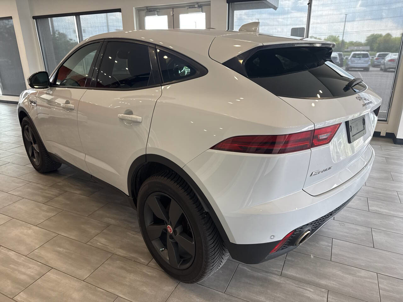 Used 2019 Jaguar E-PACE S image 5