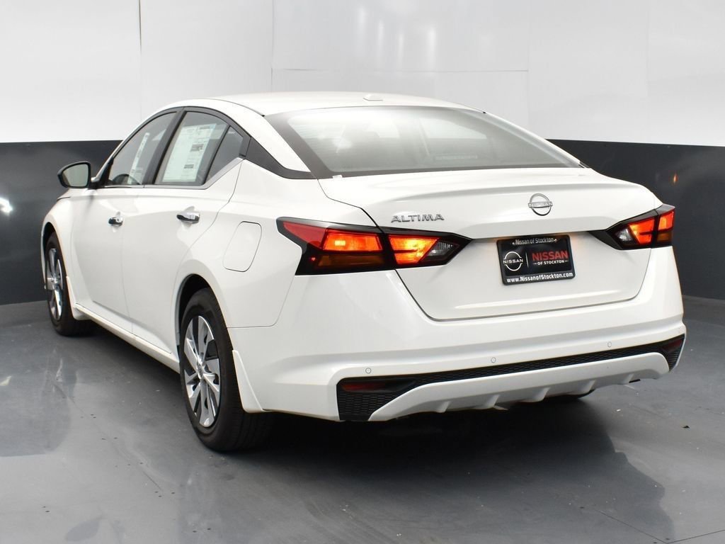 New 2025 Nissan Altima 2.5 S image 6