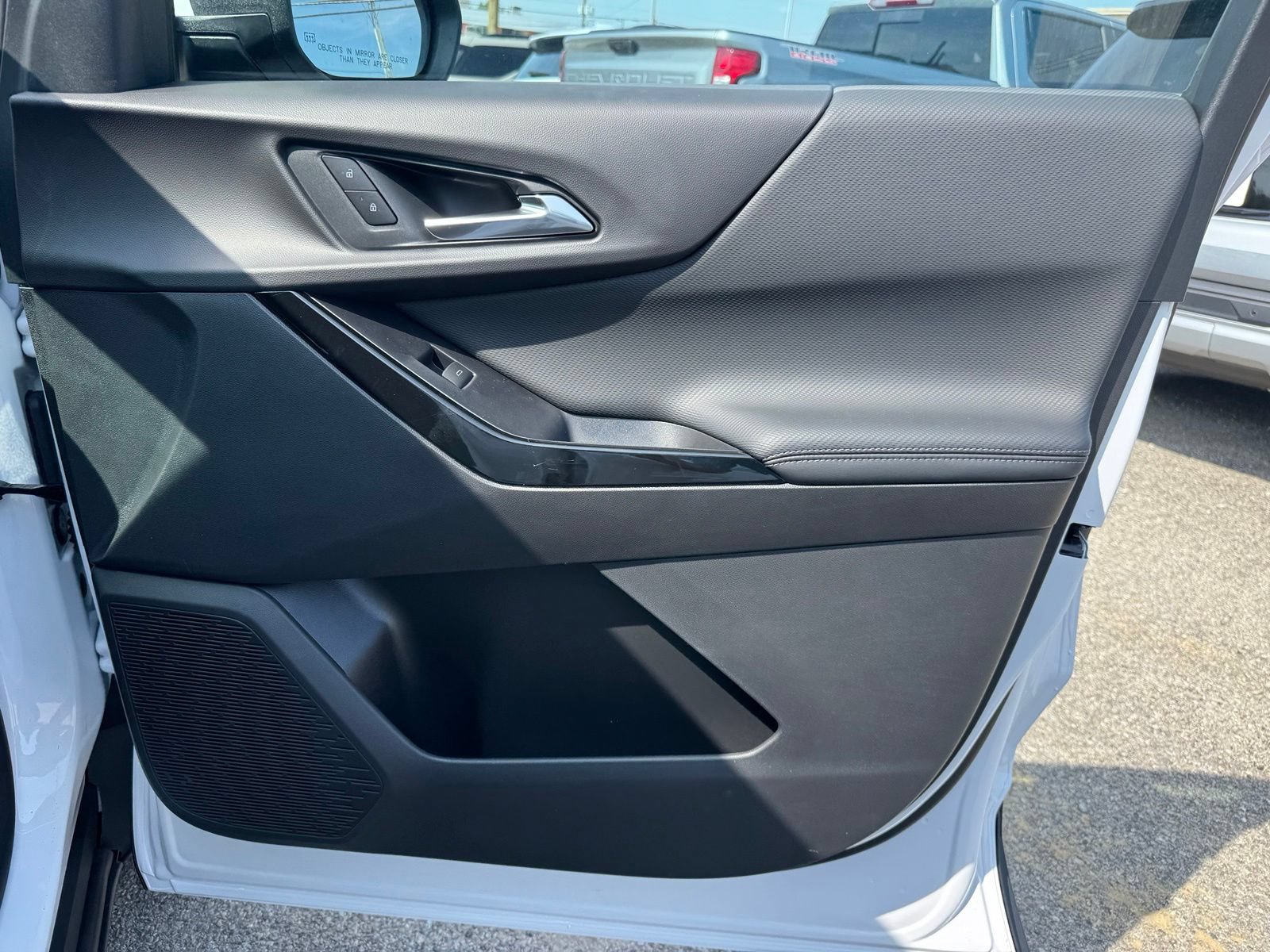 New 2027 Chevrolet Equinox LT AWD/4WD image 32