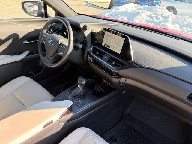 Used 2024 Lexus UX 250h F Sport image 21