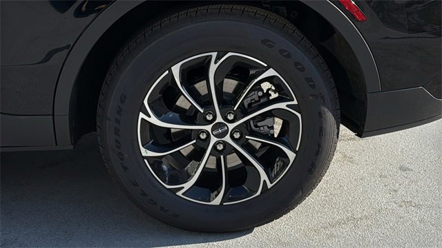 New 2026 Lincoln Nautilus Premier image 4