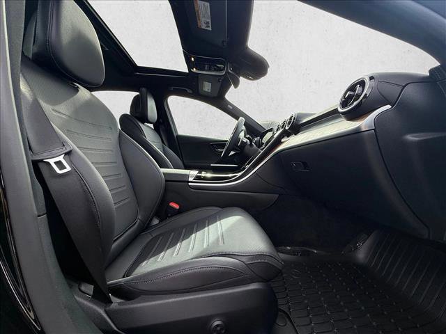 Certified 2025 Mercedes-Benz C 300 4MATIC Sedan image 20