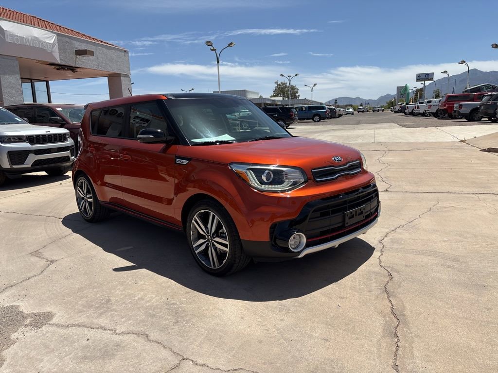 Used 2018 Kia Soul ! w/ Tech Package FWD image 4