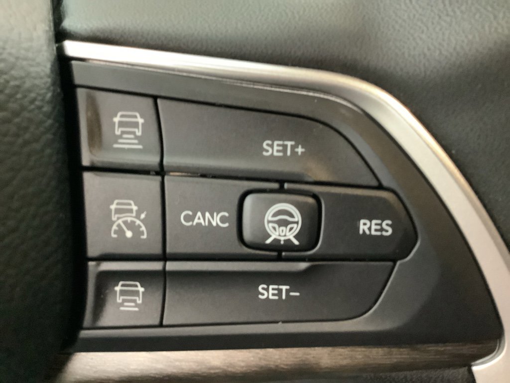 New 2026 Jeep Grand Cherokee Altitude image 17