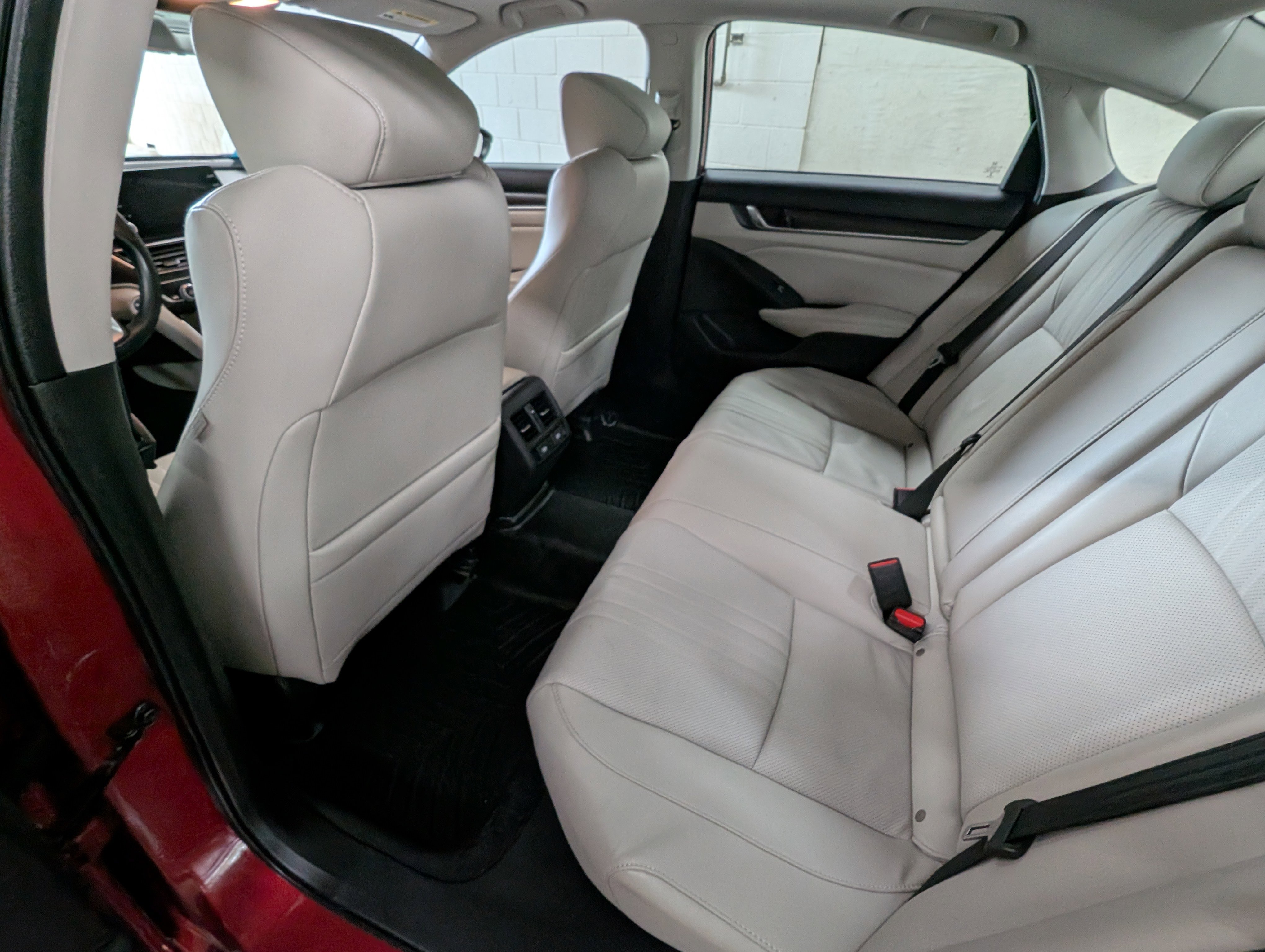 Used 2021 Honda Accord EX-L image 7