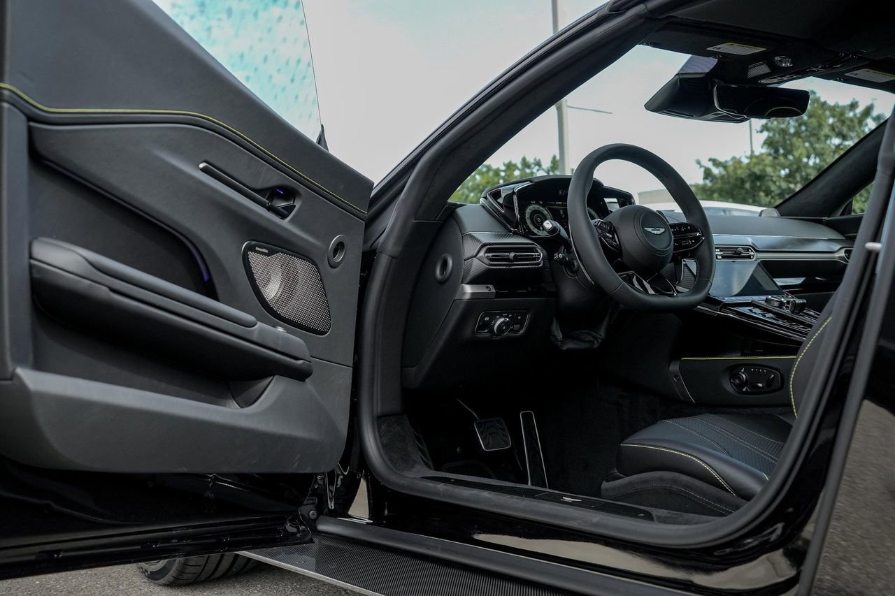 New 2026 Aston Martin V8 Vantage Coupe RWD image 16