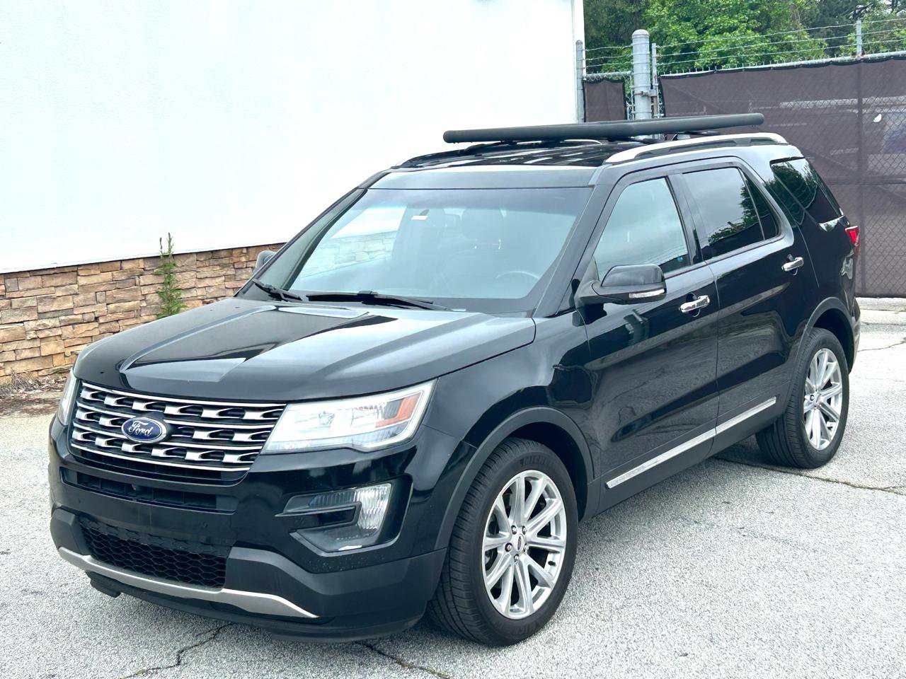 Used 2016 Ford Explorer Limited AWD/4WD image 3