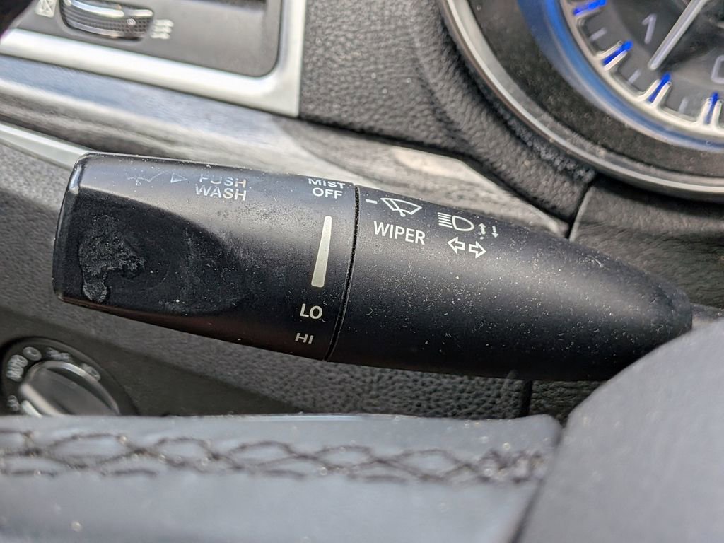 Used 2018 Chrysler 300 Touring w/ Chrome Appearance Package RWD image 26