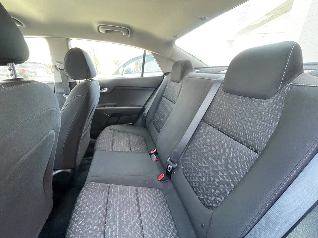 Used 2019 Kia Rio LX image 11