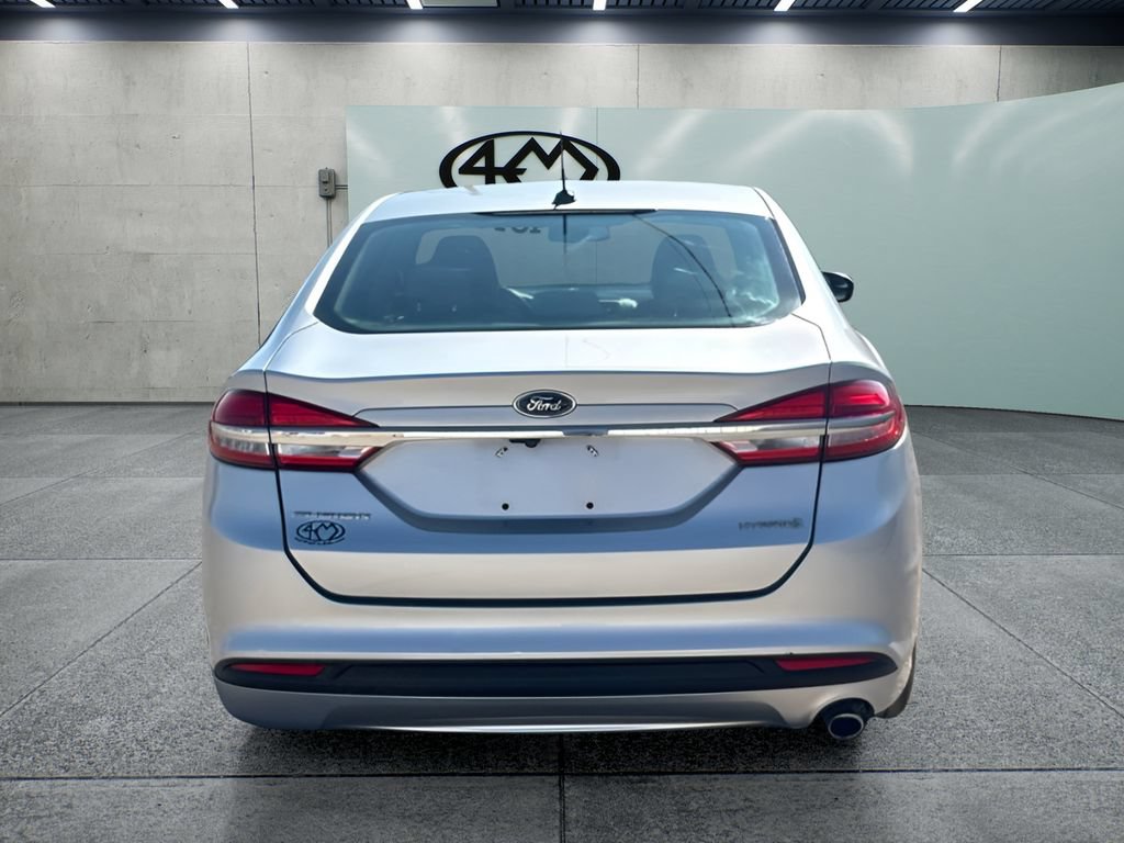 Used 2018 Ford Fusion S FWD image 4