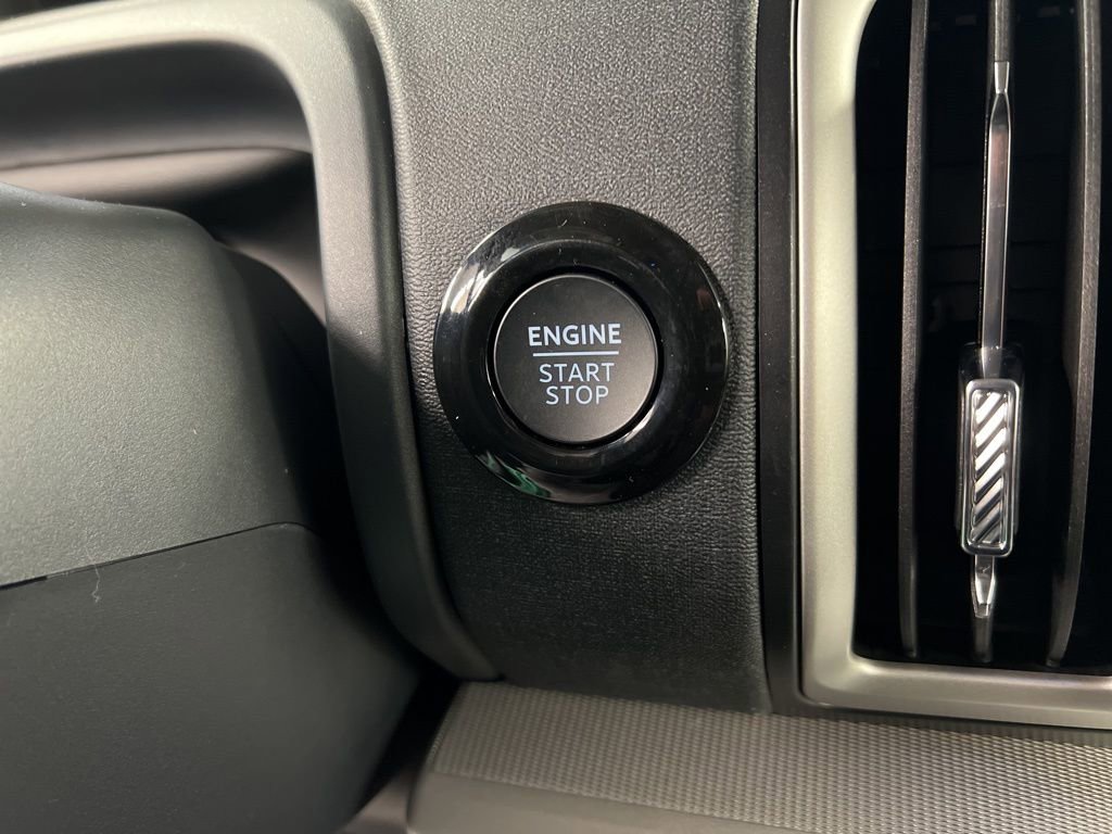 New 2026 Ford Expedition Active image 18