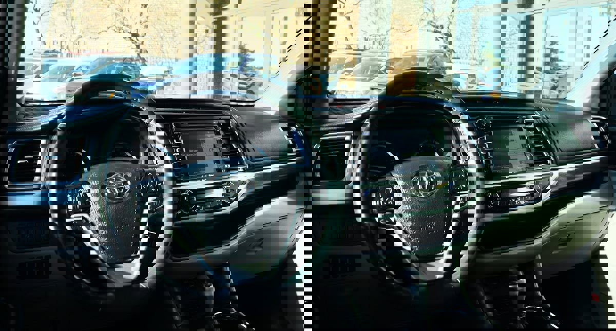 Used 2019 Toyota Highlander Limited image 39