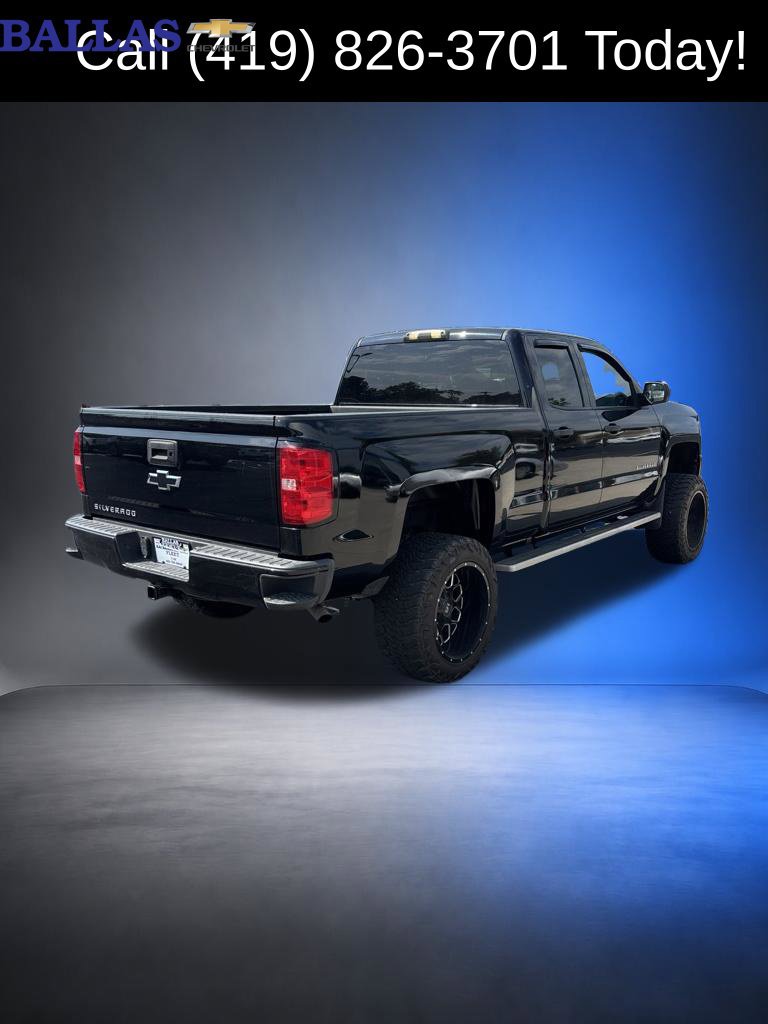 Used 2018 Chevrolet Silverado 1500 Custom w/ Custom Convenience Package AWD/4WD image 11