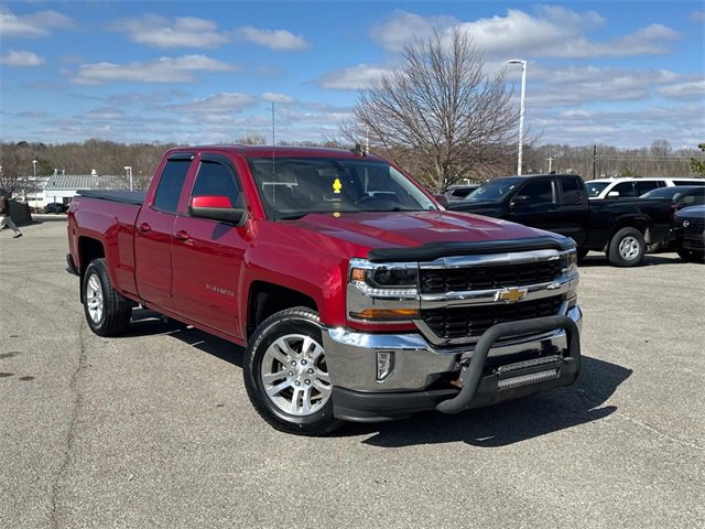 Used 2019 Chevrolet Silverado 1500 LT w/ All Star Edition image 2
