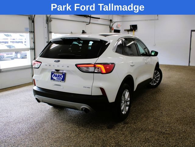 Used 2022 Ford Escape SE w/ Cold Weather Package AWD/4WD image 6