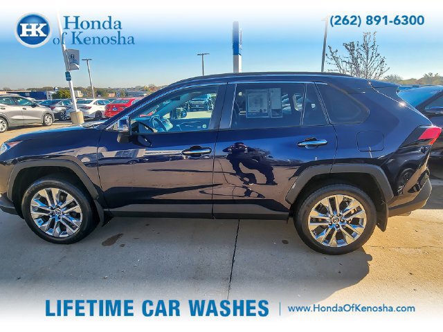 Used 2019 Toyota RAV4 Limited w/ Cold Weather Package AWD/4WD image 8