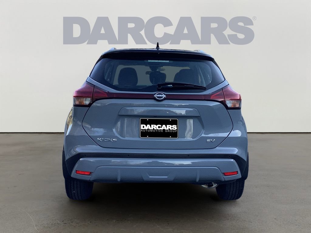Used 2023 Nissan Kicks SV image 6