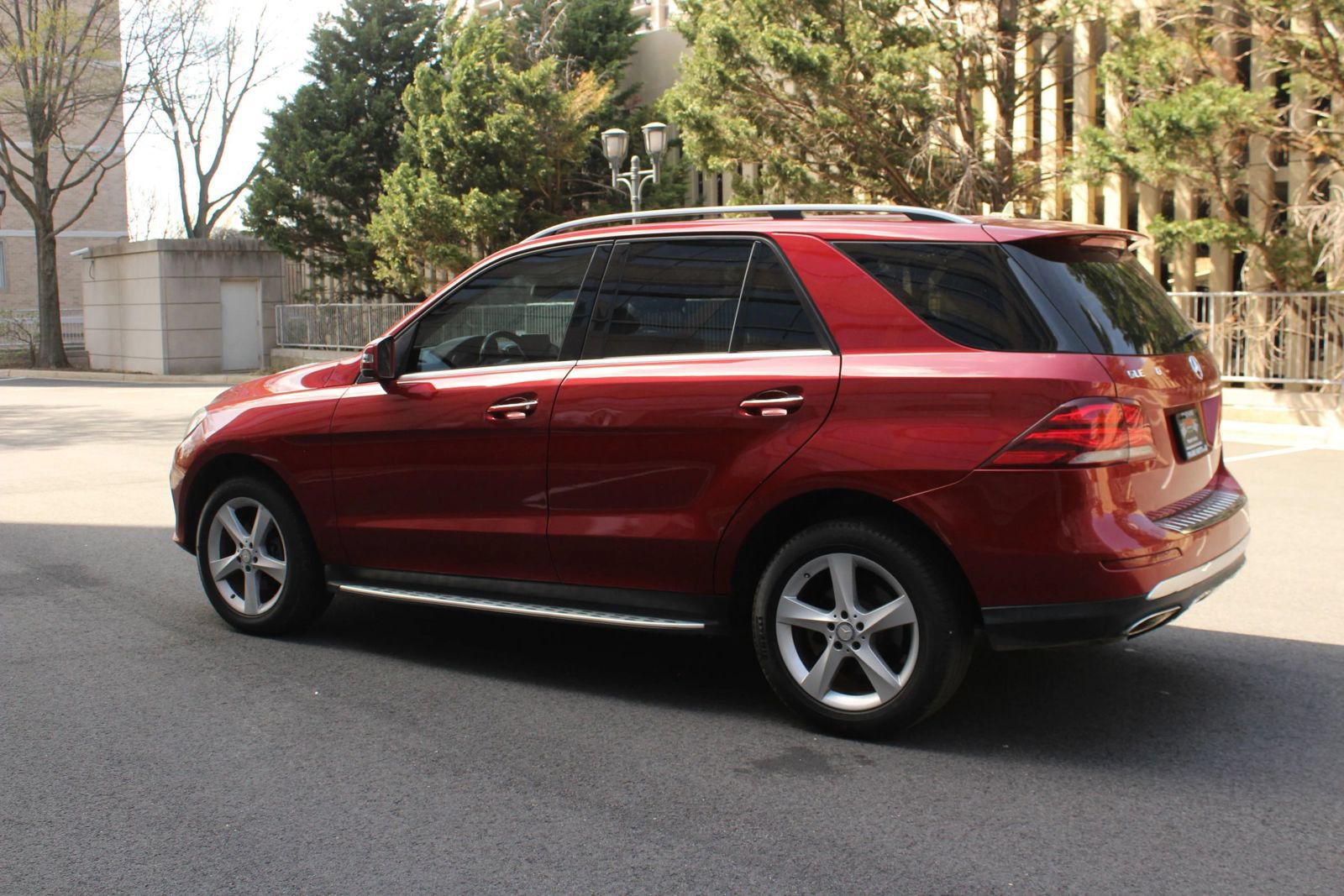 Used 2016 Mercedes-Benz GLE 350 w/ Premium Package image 9