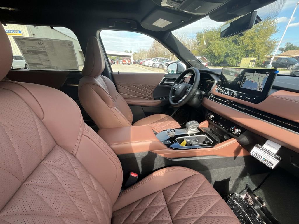 New 2026 Mitsubishi Outlander SEL image 19