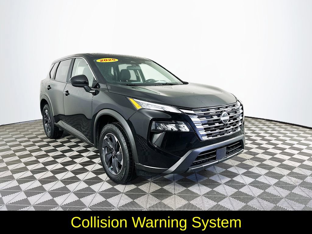 Used 2025 Nissan Rogue SV image 3
