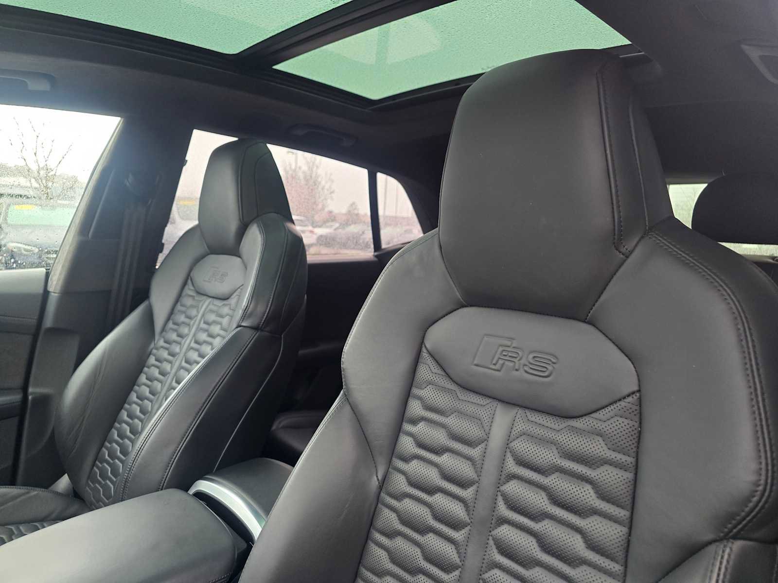 Used 2021 Audi RS Q8 w/ Carbon Optic Package image 23