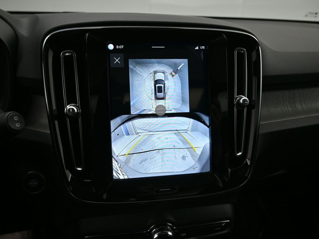 New 2026 Volvo XC40 B5 Plus w/ Protection Package Premier image 13