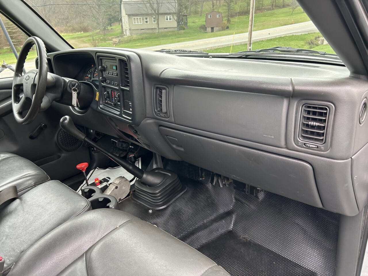 Used 2004 Chevrolet Silverado 3500 2WD Regular Cab image 52