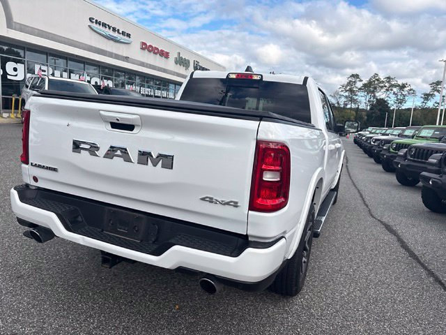Used 2025 RAM 1500 Laramie AWD/4WD image 28