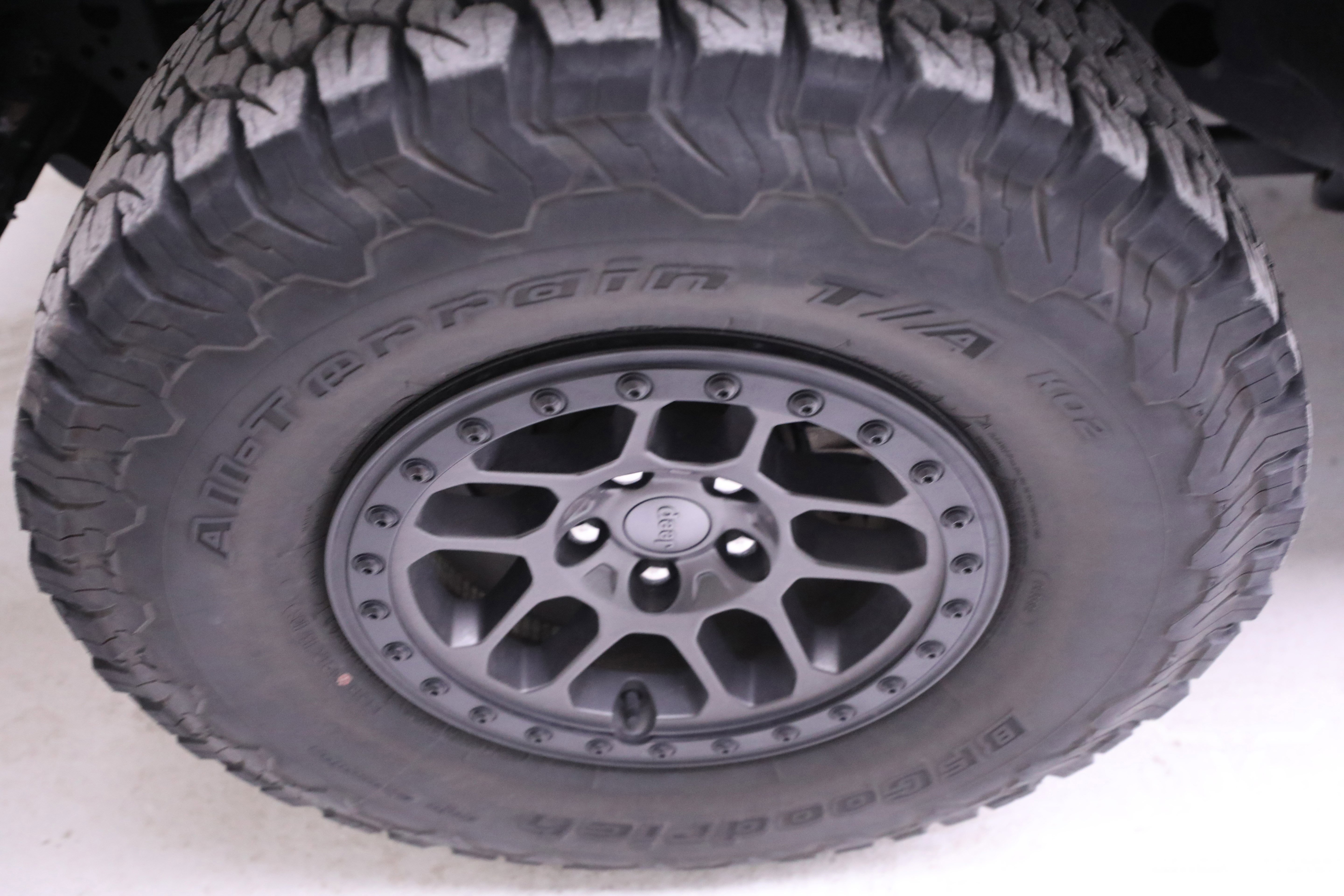 Used 2022 Jeep Wrangler Unlimited Rubicon w/ Xtreme Recon 35" Tire Package image 10