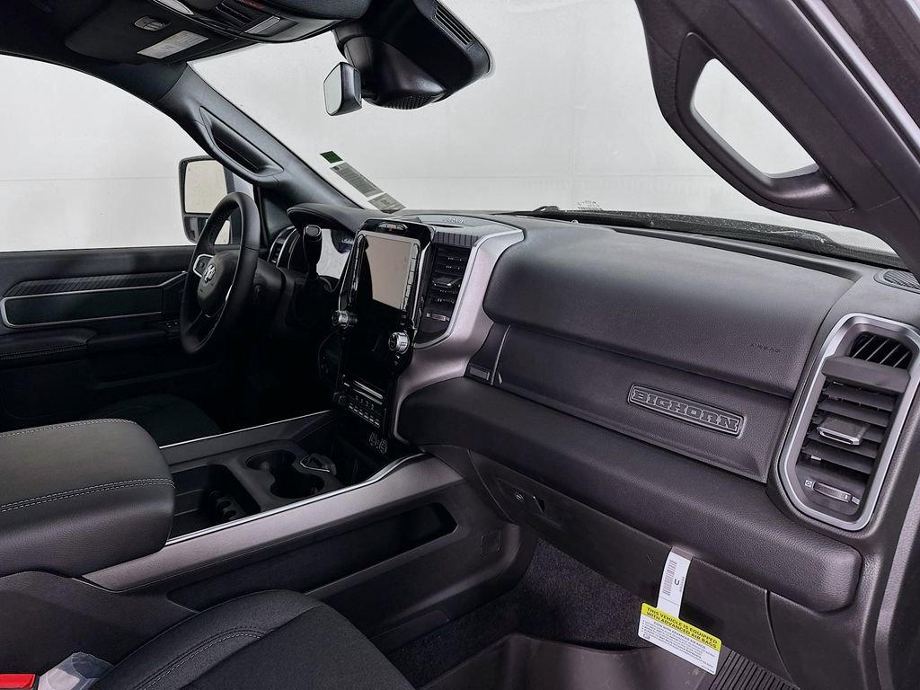 New 2026 RAM 2500 Big Horn AWD/4WD image 33