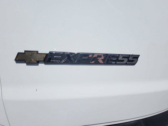 New 2026 Chevrolet Express 2500 w/ Driver Convenience Package RWD image 28