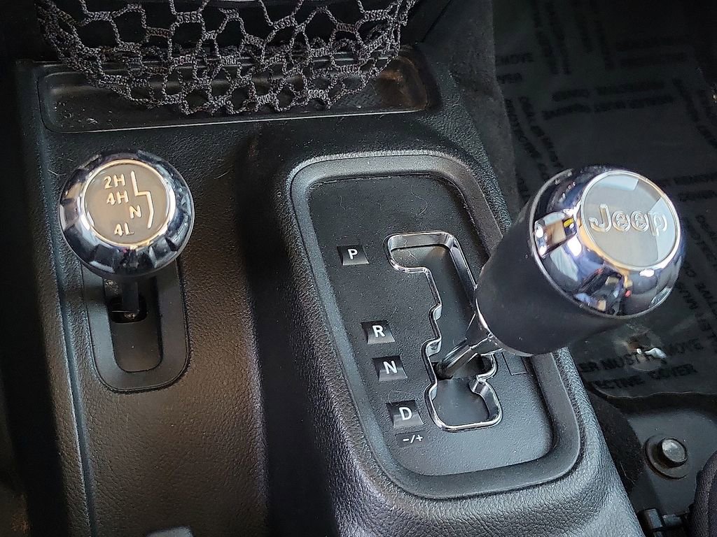 Used 2017 Jeep Wrangler Unlimited Sport image 17