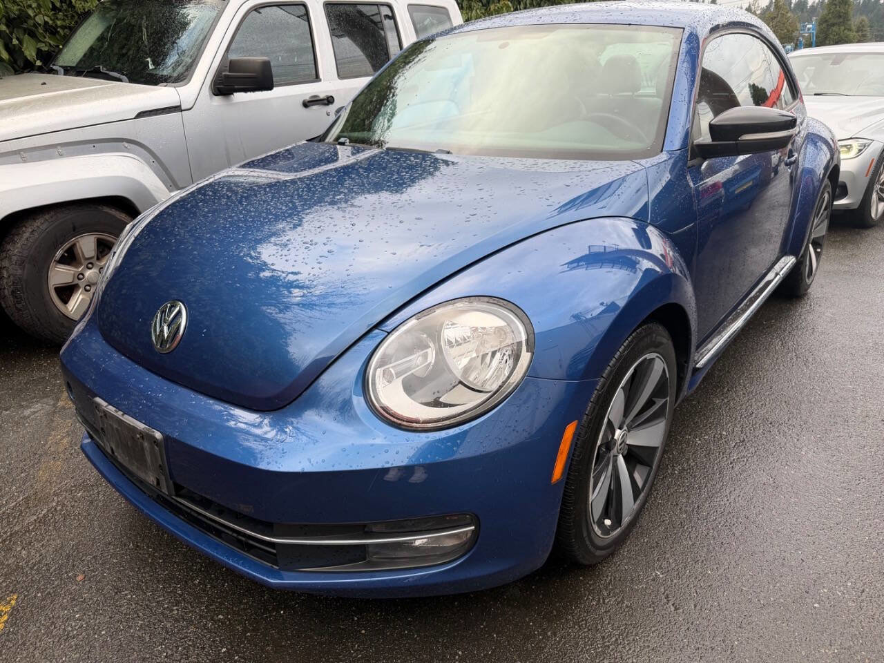 Used 2012 Volkswagen Beetle 2.0T FWD image 1