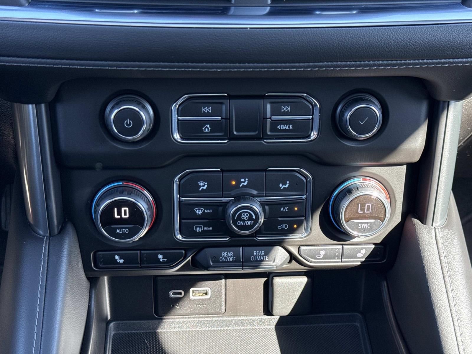 Used 2021 Chevrolet Tahoe Z71 image 12