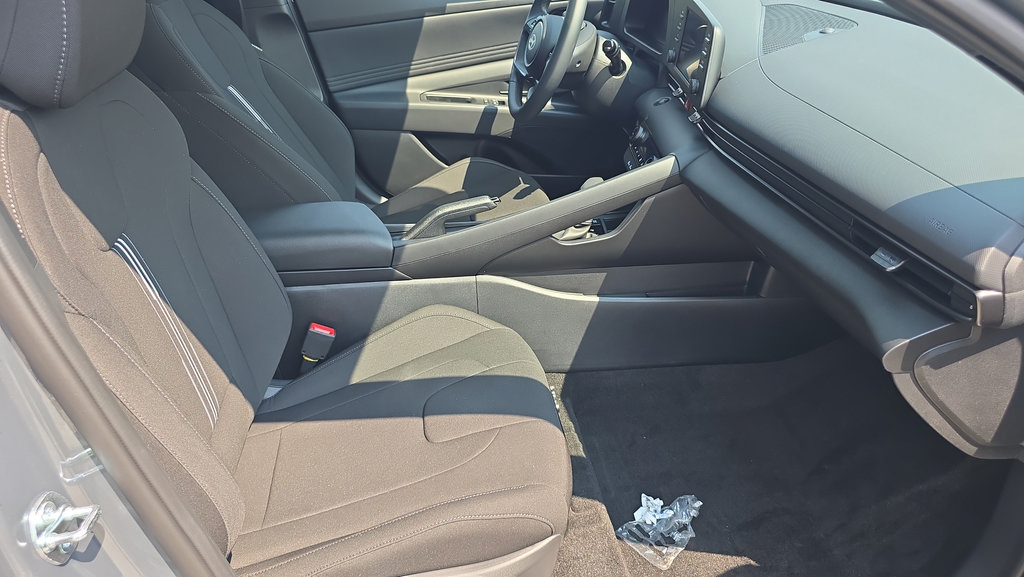 New 2026 Hyundai Elantra Sport FWD image 13