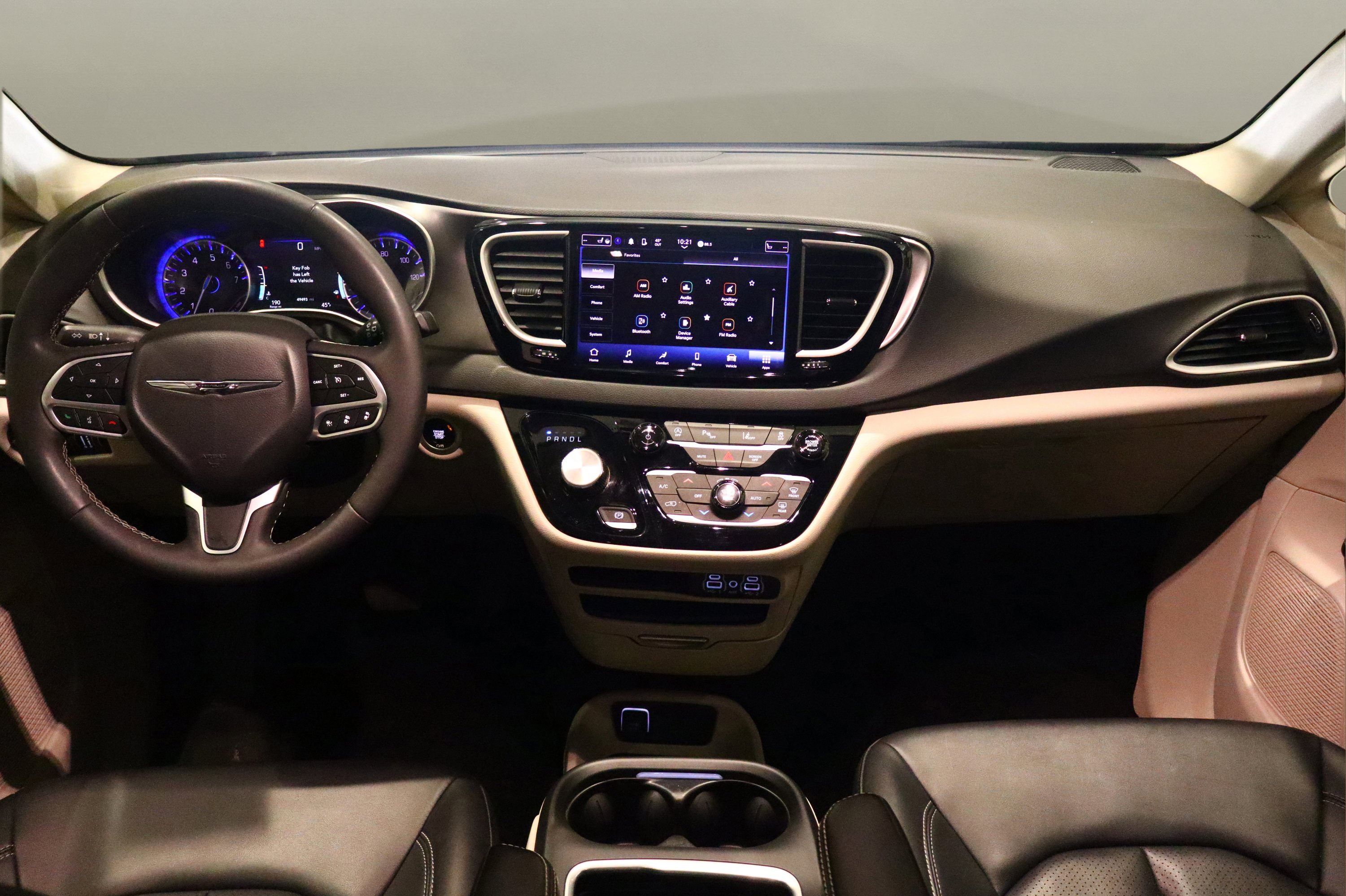 Used 2024 Chrysler Pacifica Touring-L image 24