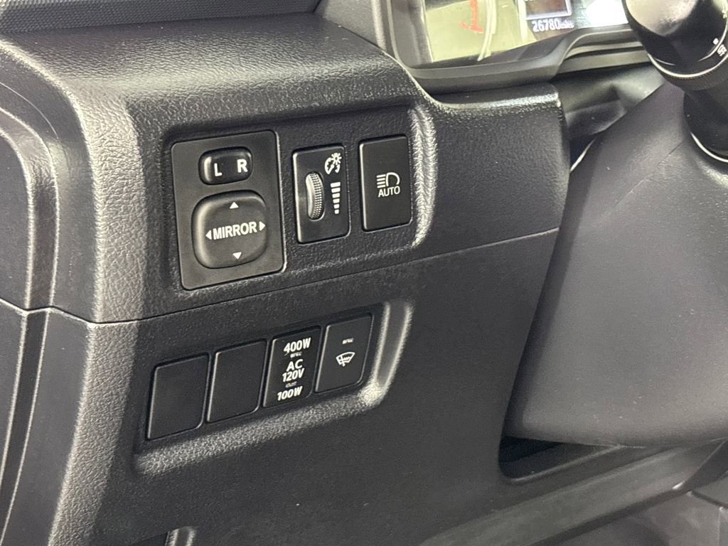 Certified 2024 Toyota 4Runner TRD Off-Road Premium w/ Moonroof Package AWD/4WD image 12