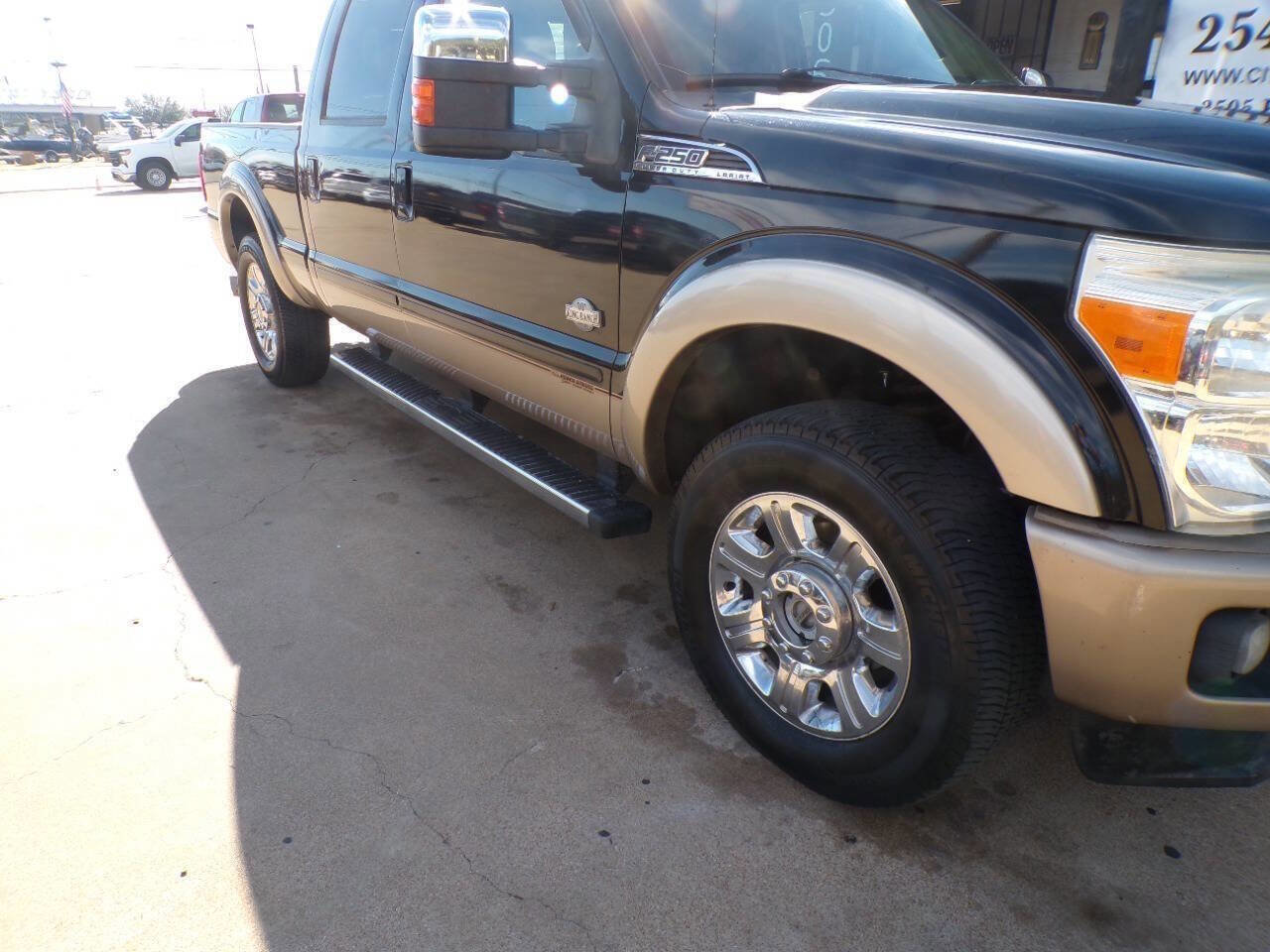 Used 2012 Ford F250 King Ranch w/ King Ranch w/Chrome Pkg image 4