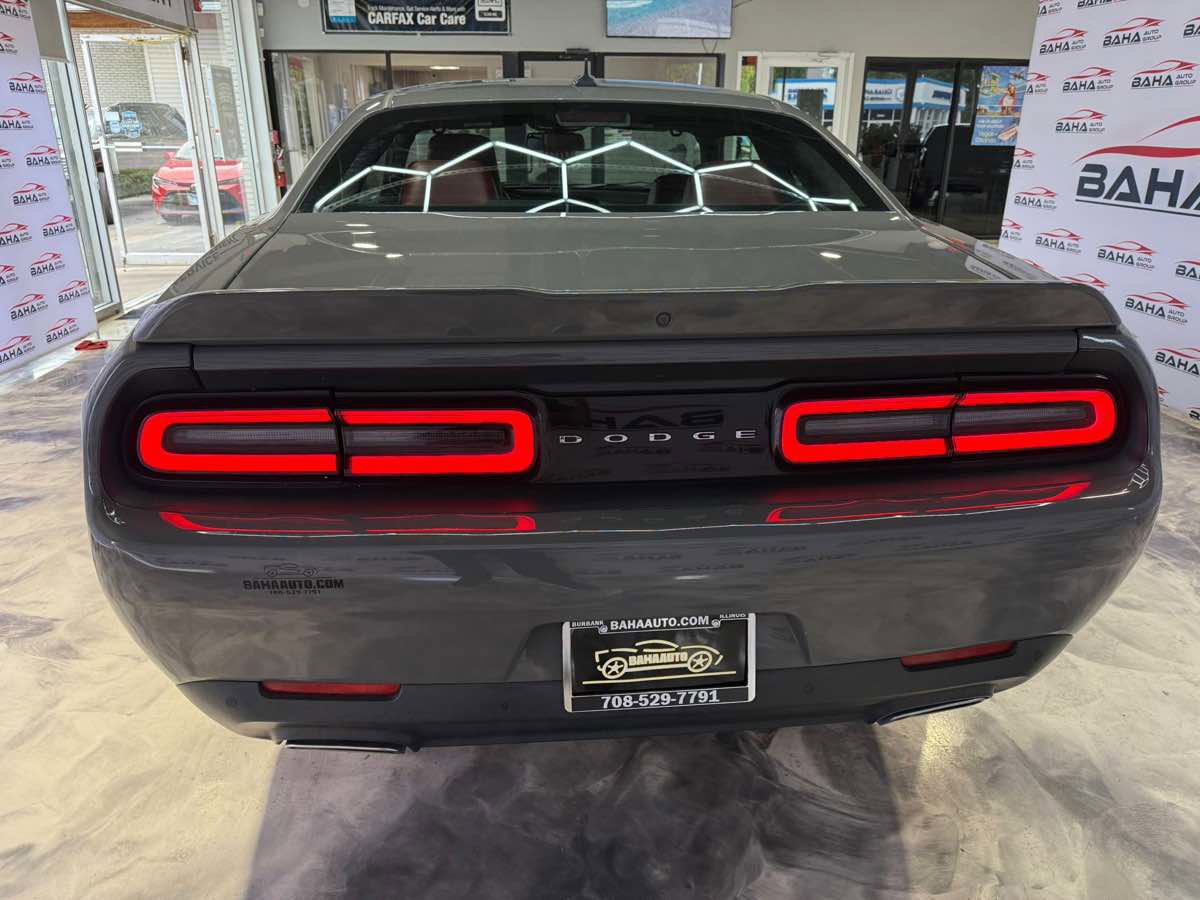 Used 2017 Dodge Challenger GT w/ Driver Convenience Group image 8