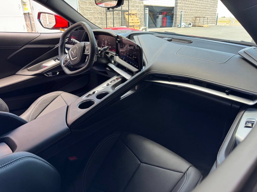 Used 2026 Chevrolet Corvette Stingray Coupe w/ Z51 Performance Package RWD image 37