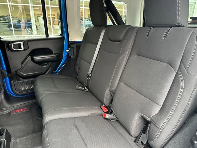 Used 2022 Jeep Wrangler Unlimited Sport AWD/4WD image 34