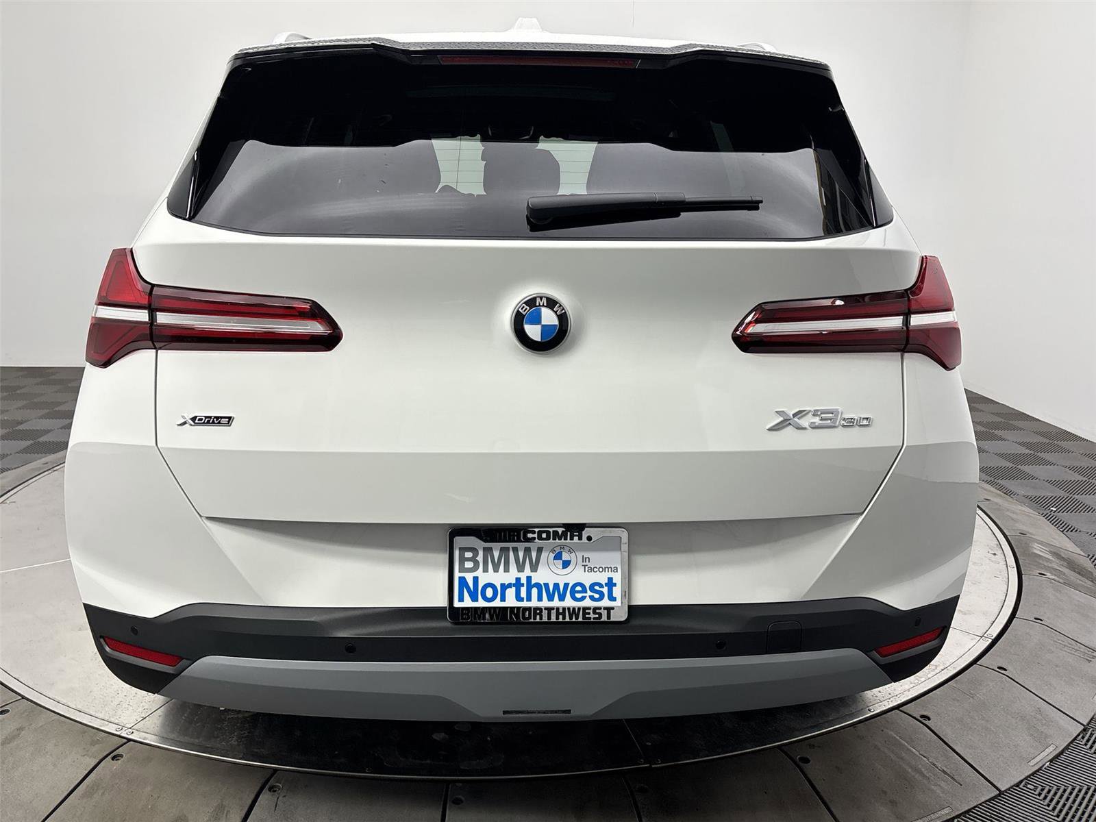 Used 2026 BMW X3 xDrive30 w/ Convenience Package image 15