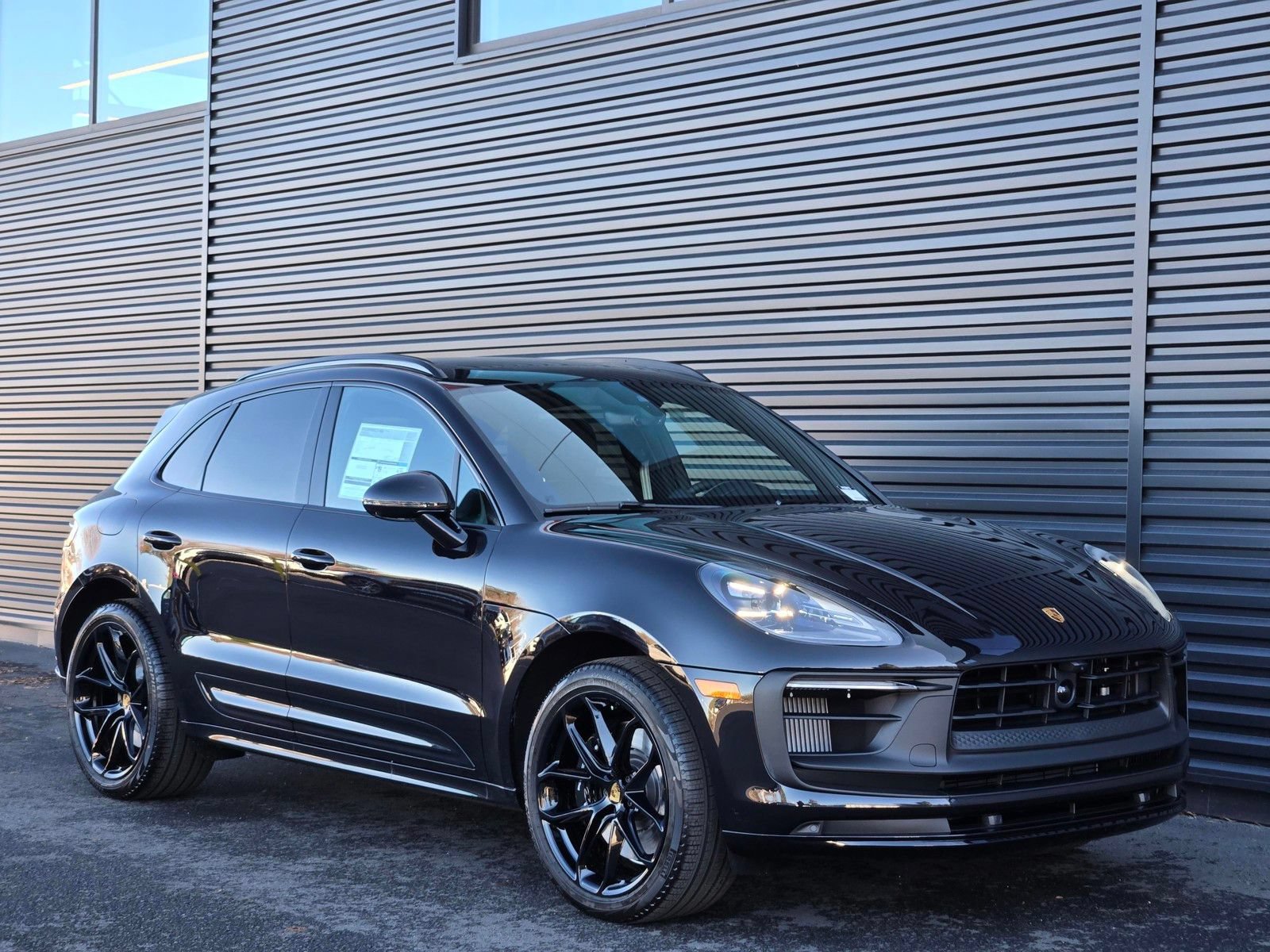 New 2026 Porsche Macan GTS AWD/4WD image 9