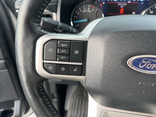 Used 2024 Ford Expedition XLT image 15