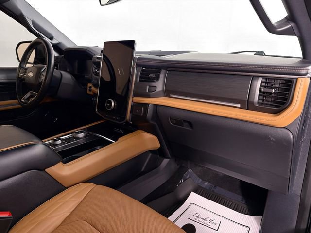 Used 2024 Ford Expedition Platinum AWD/4WD image 34