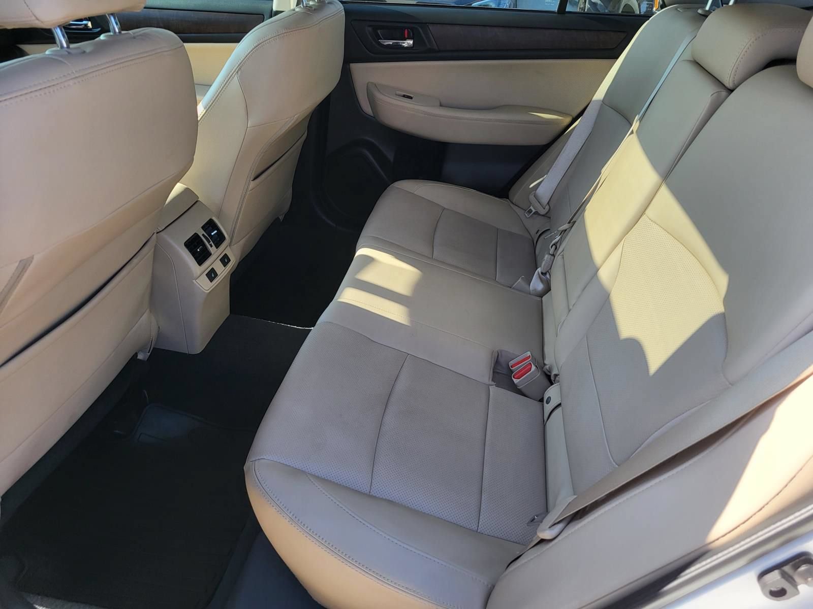 Used 2017 Subaru Outback 2.5i Limited AWD/4WD image 15
