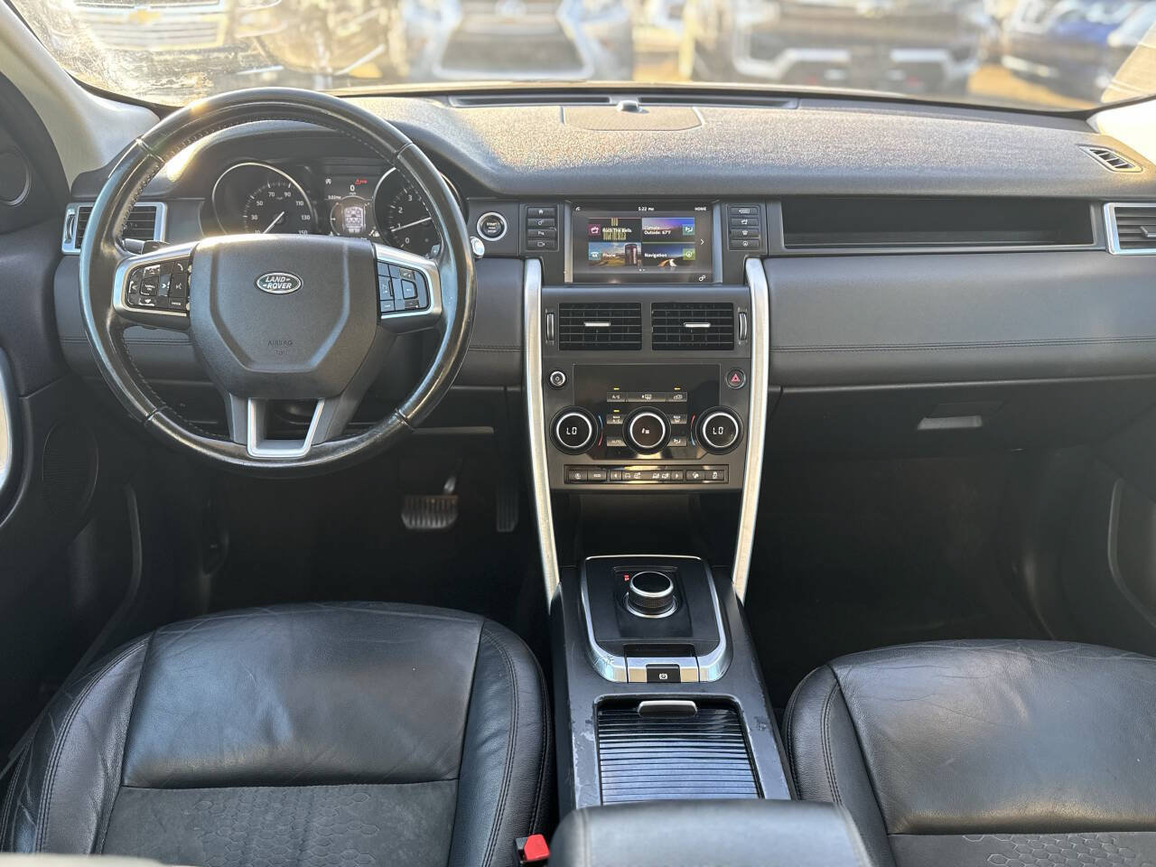 Used 2018 Land Rover Discovery Sport SE AWD/4WD image 16
